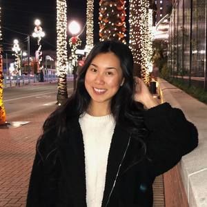 Meet your Posher, Andrea